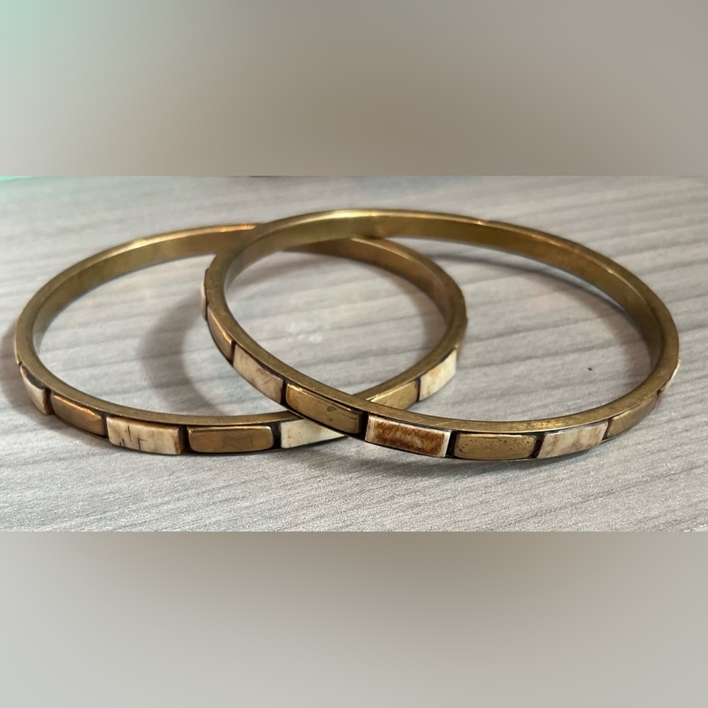 Elegant Gold-Tone Bangle Set